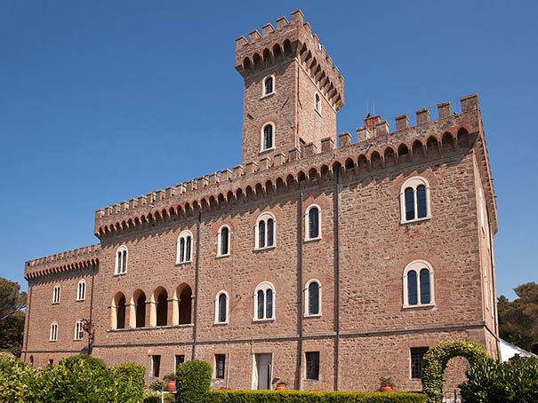 Das Castello Pasquini zählt zu den Sehenswürdigkeiten bei Urlaub in Castiglioncello