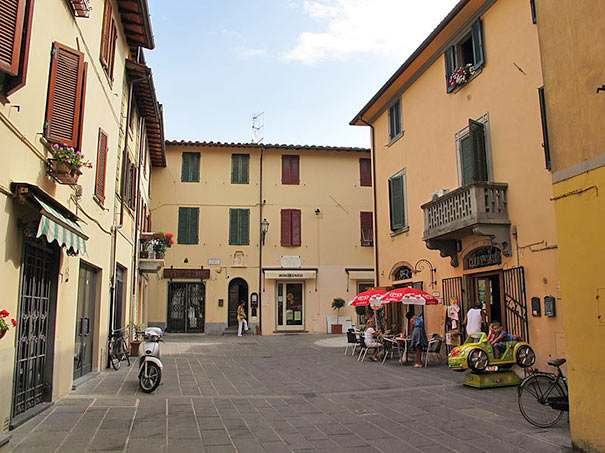 Platz in Camaiore