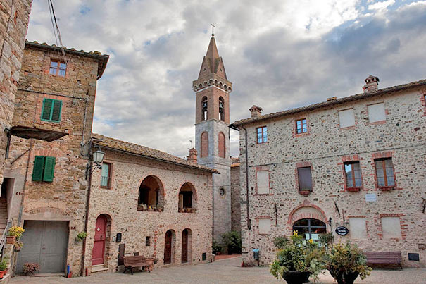 Piazza San Gume in Castelnuovo Berardenga