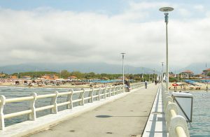 Seebrücke in Forte dei Marmi