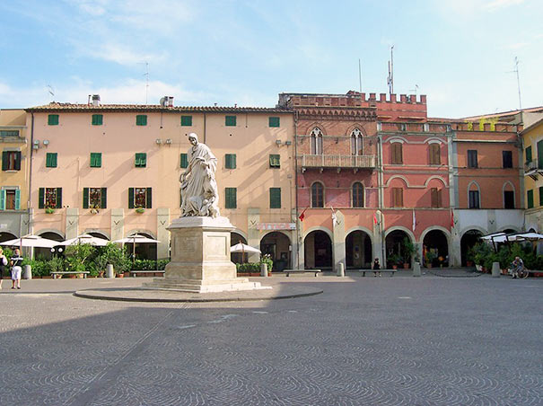 Piazza Dante