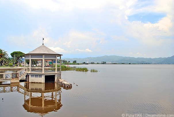 Der Lago Massaciuccoli bei Massarosa