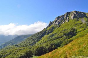 Sehenswertes in der Garfagnana: hügelige Landschaft