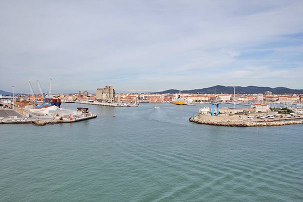 Der Hafen Livorno